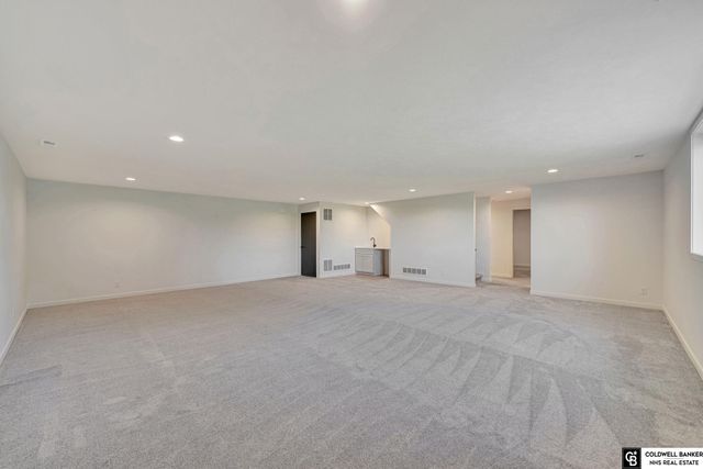 1002 Middleton Avenue, Lincoln, NE 68521