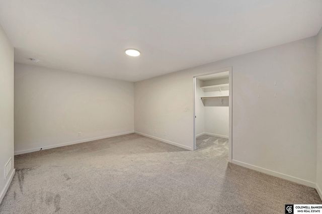 1002 Middleton Avenue, Lincoln, NE 68521