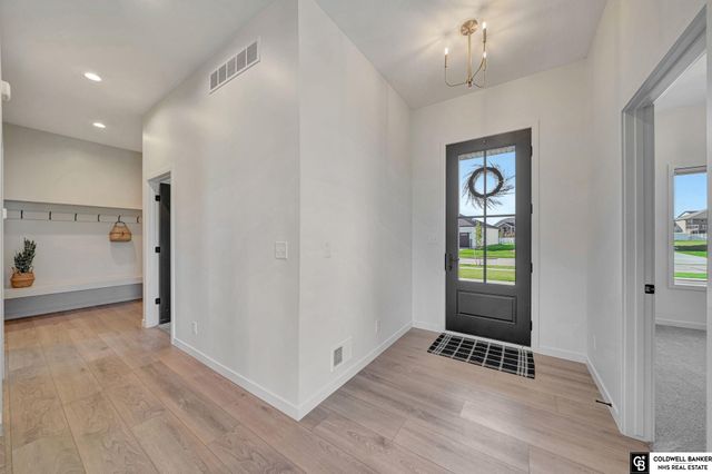 1002 Middleton Avenue, Lincoln, NE 68521