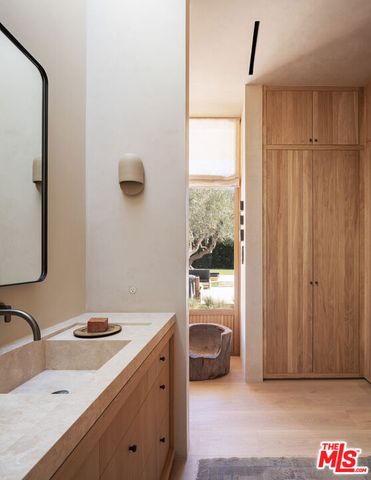 620 Stone Meadow Lane, Santa Barbara, CA 93108