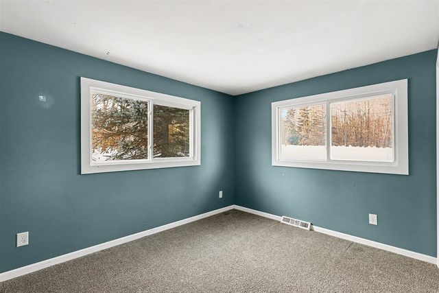 2094 S 88th Avenue, Shelby, MI 49455