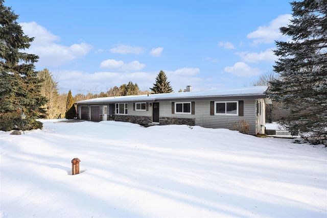 2094 S 88th Avenue, Shelby, MI 49455