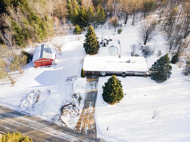 2094 S 88th Avenue, Shelby, MI 49455