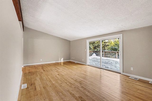 2094 S 88th Avenue, Shelby, MI 49455