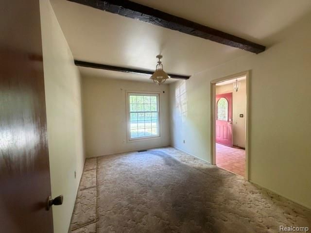 35800 Lyndon Street, Livonia, MI 48154