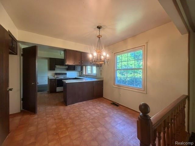 35800 Lyndon Street, Livonia, MI 48154