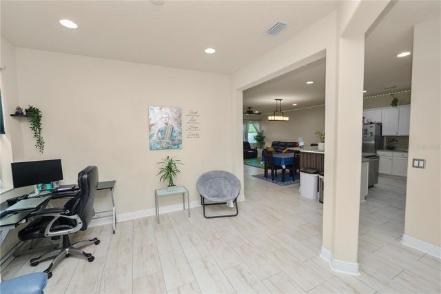 14621 ROCKY BROOK DRIVE, Tampa, FL 33625