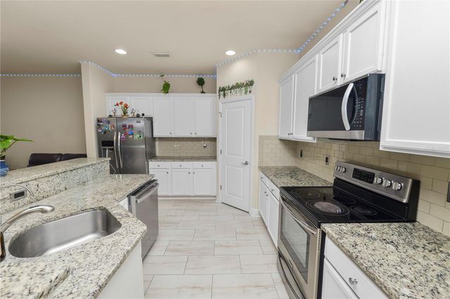 14621 ROCKY BROOK DRIVE, Tampa, FL 33625