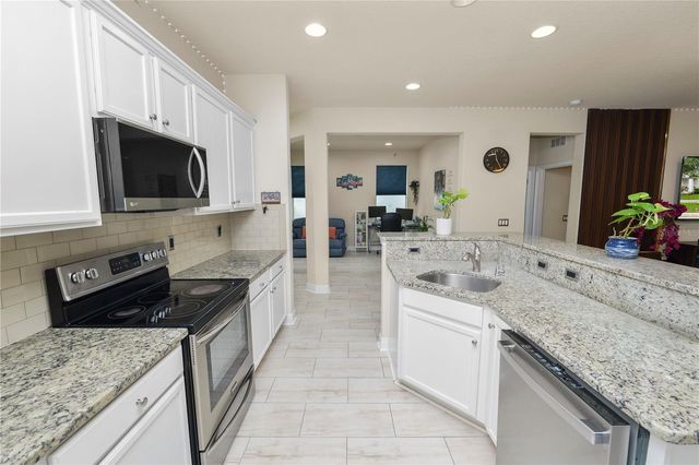 14621 ROCKY BROOK DRIVE, Tampa, FL 33625