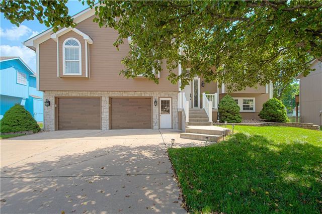 1103 Keagon Avenue, Greenwood, MO 64034