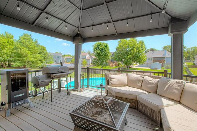 1103 Keagon Avenue, Greenwood, MO 64034