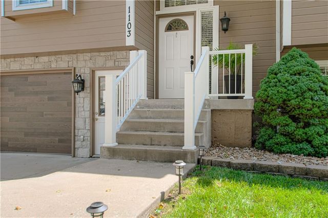 1103 Keagon Avenue, Greenwood, MO 64034
