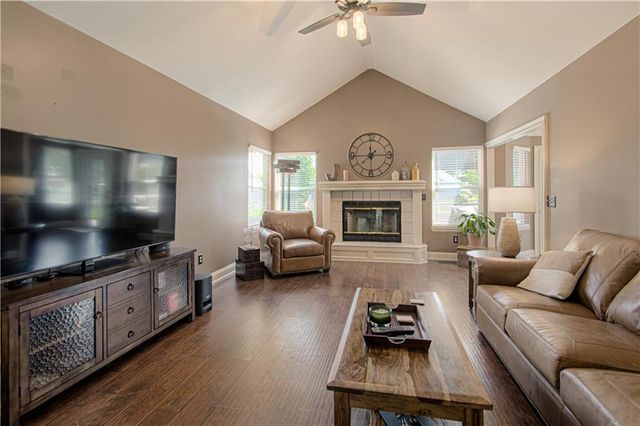1103 Keagon Avenue, Greenwood, MO 64034