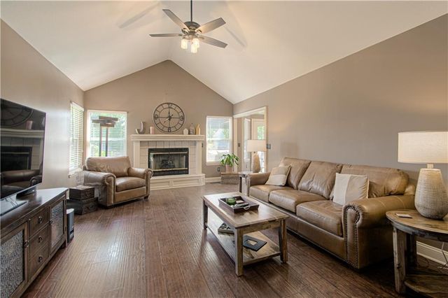 1103 Keagon Avenue, Greenwood, MO 64034