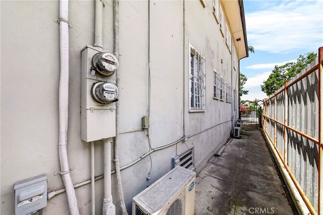 1276 S Plymouth, Los Angeles, CA 90019