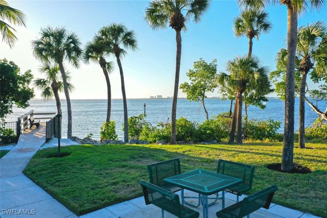 14610 Laguna DR, Fort Myers, FL 33908