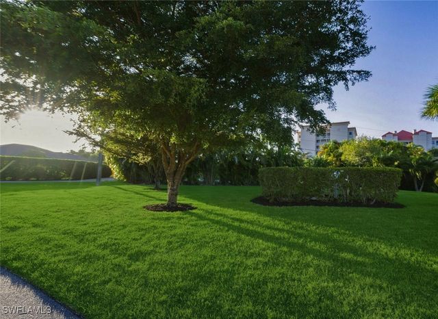 14610 Laguna DR, Fort Myers, FL 33908