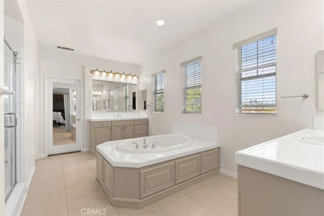 1461 Deer Hollow Drive, Corona, CA 92882