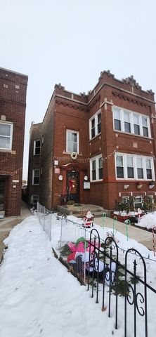 4855 W Wolfram Street, Chicago, IL 60641