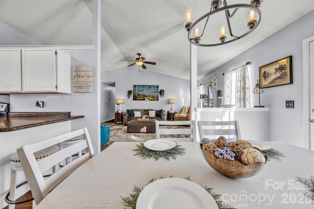 1959 8th Street SE, Hickory, NC 28602