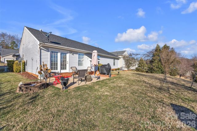 1959 8th Street SE, Hickory, NC 28602