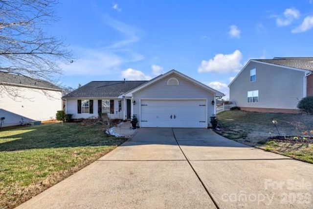 1959 8th Street SE, Hickory, NC 28602