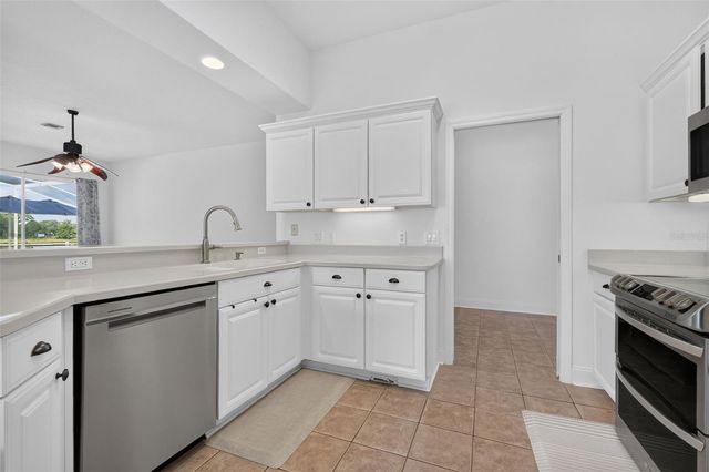 11506 LAKE DR, Leesburg, FL 34788