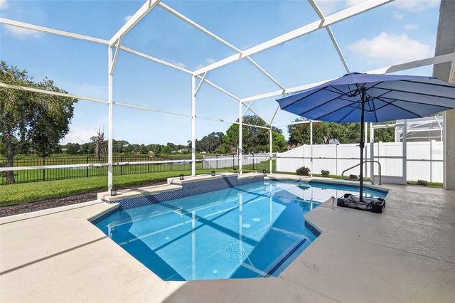 11506 LAKE DR, Leesburg, FL 34788