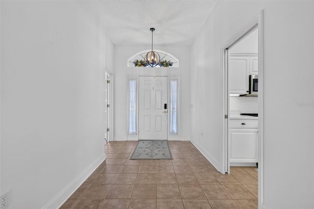 11506 LAKE DR, Leesburg, FL 34788