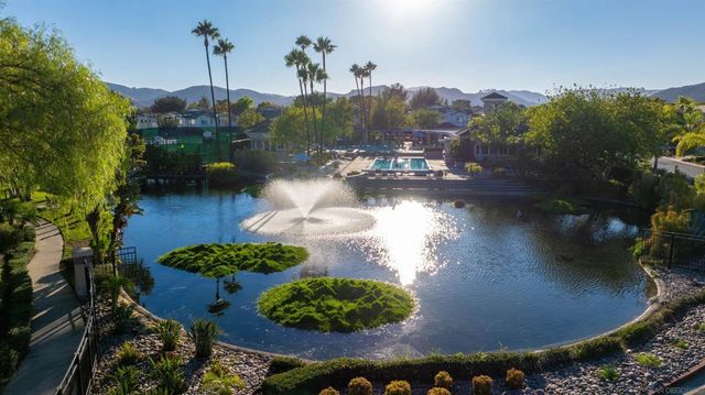 18563 Caminito Pasadero 403, San Diego, CA 92128