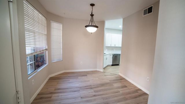 18563 Caminito Pasadero 403, San Diego, CA 92128