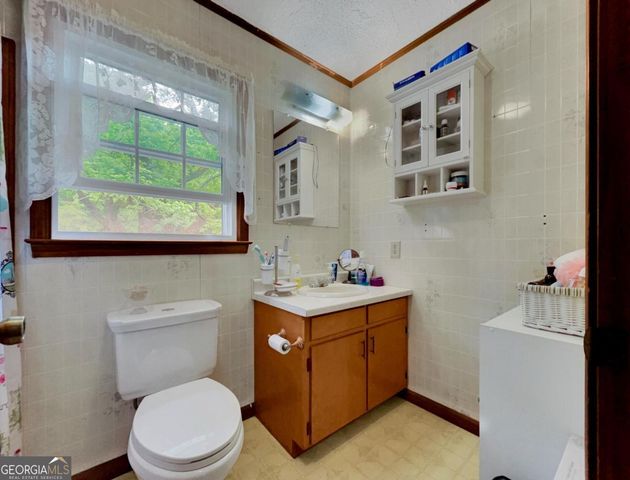 651 Jackson Street, Hartwell, GA 30643