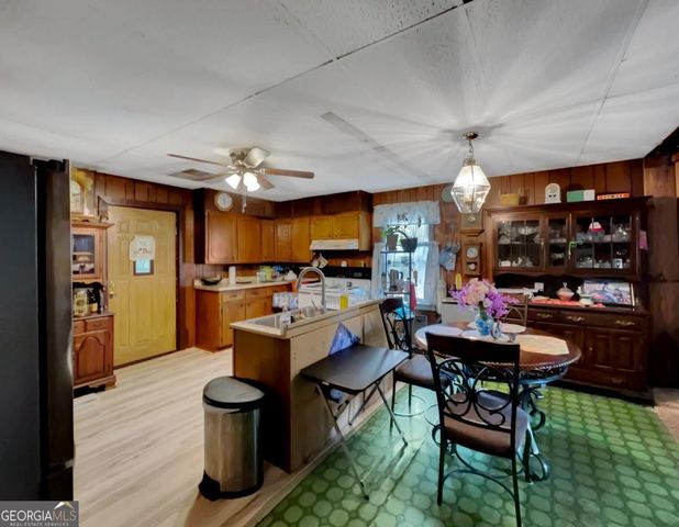 651 Jackson Street, Hartwell, GA 30643
