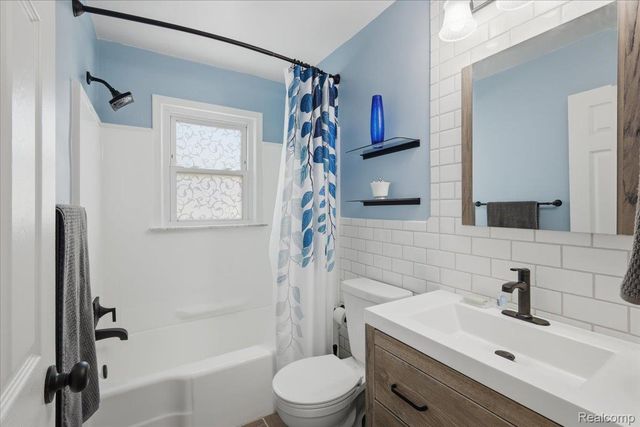 5844 Arcola Street, Garden City, MI 48135