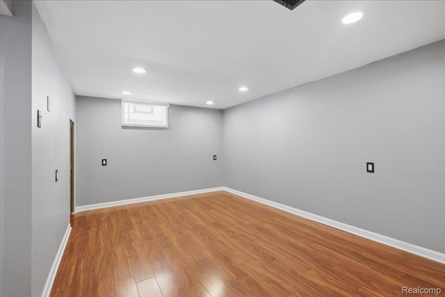 5844 Arcola Street, Garden City, MI 48135