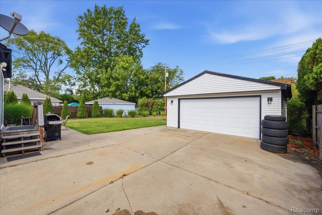 5844 Arcola Street, Garden City, MI 48135