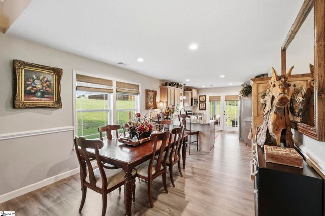 337 Dogwood Trail, Campobello, SC 29322