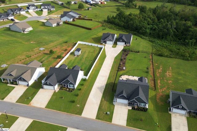 337 Dogwood Trail, Campobello, SC 29322
