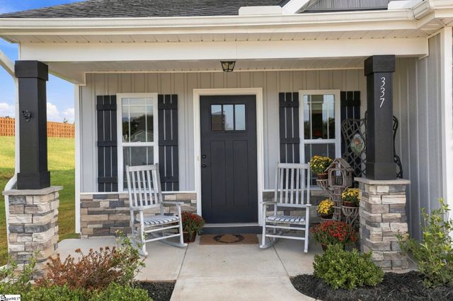 337 Dogwood Trail, Campobello, SC 29322