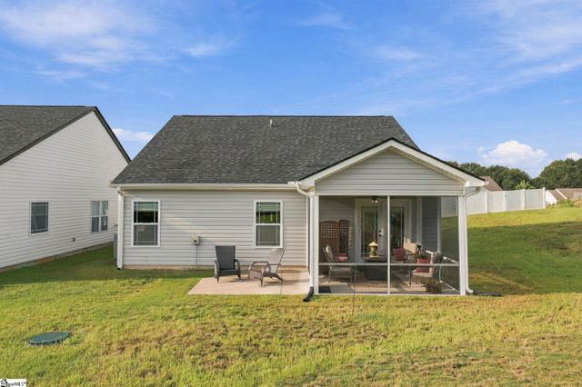 337 Dogwood Trail, Campobello, SC 29322