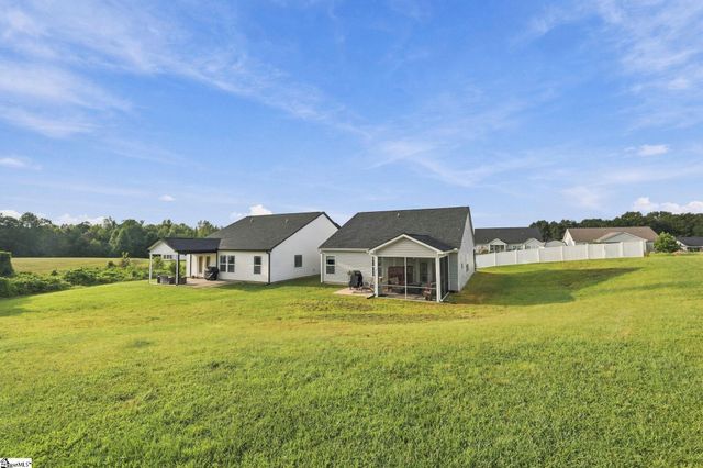 337 Dogwood Trail, Campobello, SC 29322