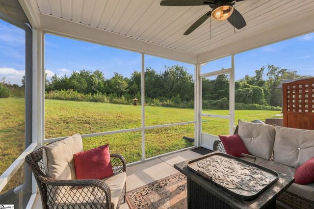 337 Dogwood Trail, Campobello, SC 29322