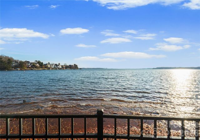 15508 Fishermans Rest Court, Cornelius, NC 28031