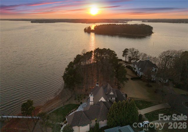 15508 Fishermans Rest Court, Cornelius, NC 28031