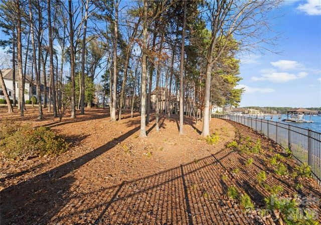 15508 Fishermans Rest Court, Cornelius, NC 28031