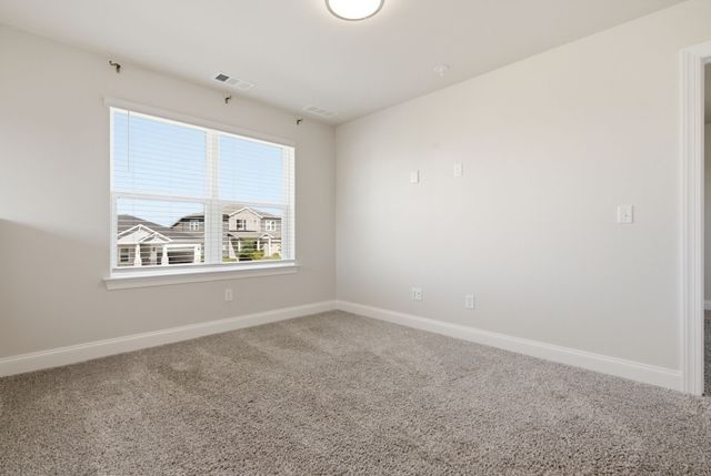 282 Netherlands Blvd, Lebanon, TN 37090