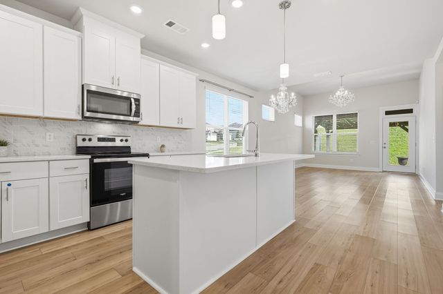 282 Netherlands Blvd, Lebanon, TN 37090