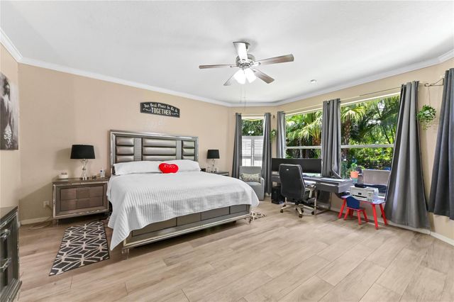 225 Park Road N, Royal Palm Beach, FL 33411