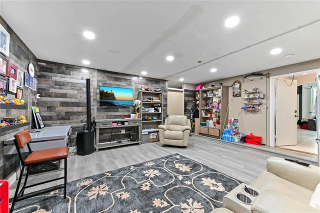 225 Park Road N, Royal Palm Beach, FL 33411