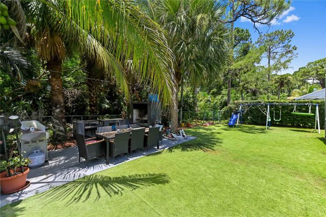 225 Park Road N, Royal Palm Beach, FL 33411